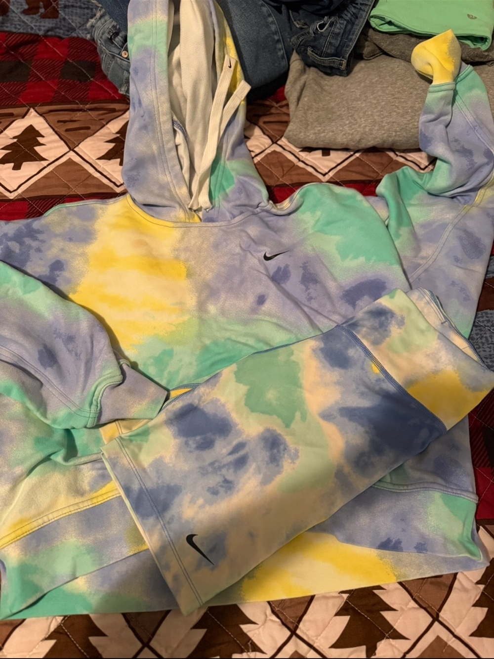 Sweater Subcategory Identification